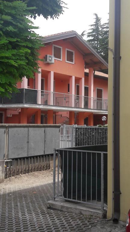 Appartement Casa Lavoro Vancanza à Castelnuovo del Garda Extérieur photo