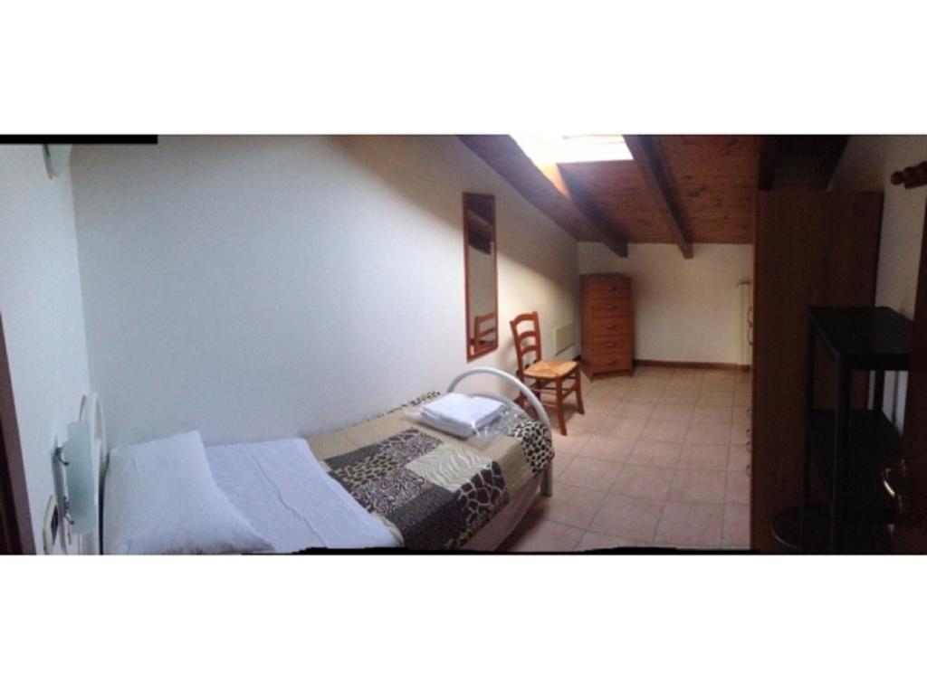 Appartement Casa Lavoro Vancanza à Castelnuovo del Garda Chambre photo