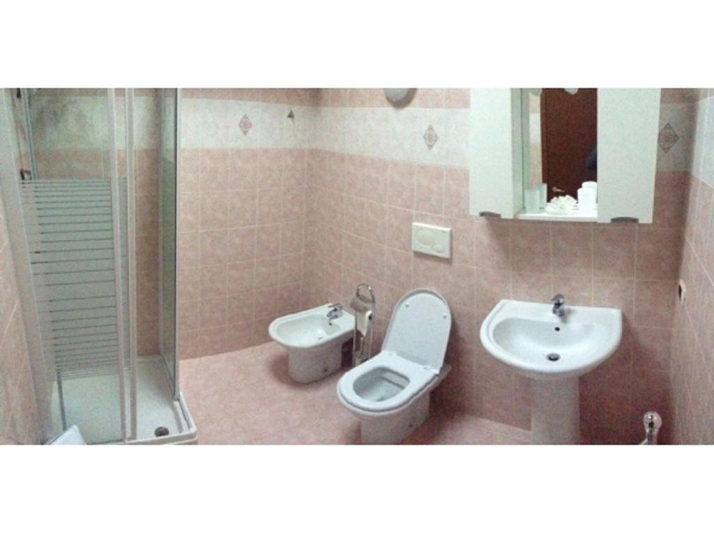 Appartement Casa Lavoro Vancanza à Castelnuovo del Garda Chambre photo